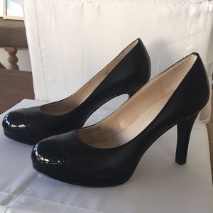 Tahari Leather Black Laura Heels 7.5
